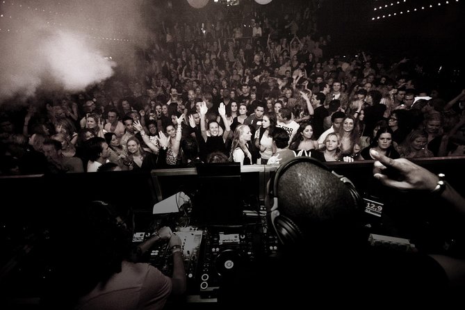 1, 2 or 3-7 Days Nightclubs & Best Nightlife in Amsterdam Ticket - Leidseplein gives you the easiest starting point