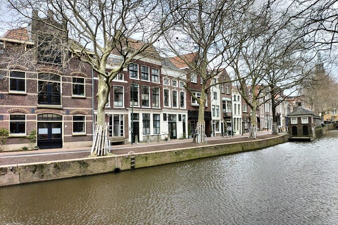 2-Hour Walking Tour in Gouda All inclusive - Fish trade at the Visbanken