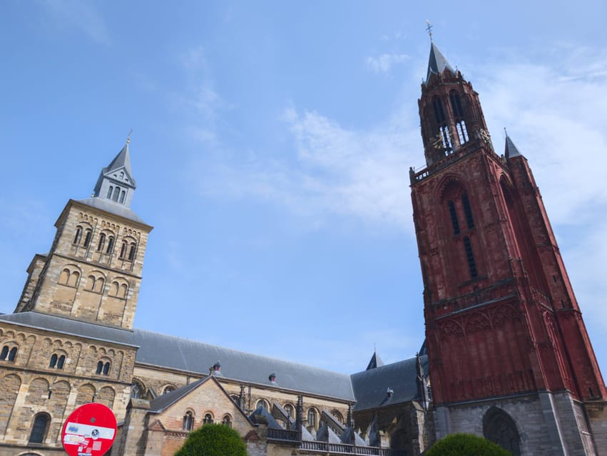 2H Walking Tour Maastricht - Vrijthof, Our Lady’s Basilica, and the unlisted route sections