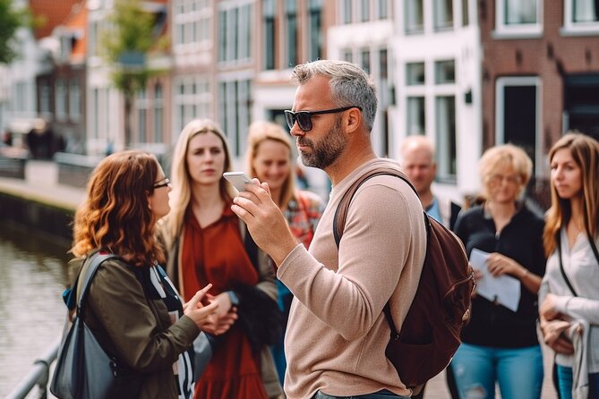90 minutes Self-Guided Walking tour with puzzles in Leiden - Doelenpoort and Leiden’s defensive past
