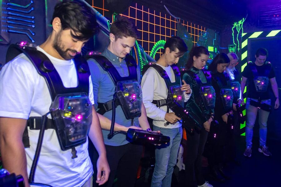 Aloha Amsterdam: Laser Tag Experience - The price is fair, but the clock is short