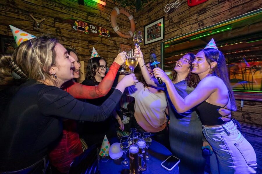 Aloha Amsterdam: Private Karaoke Booth with 20.000 Songs - The 20,000-song catalog