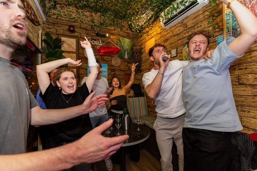 Aloha Amsterdam: Private Karaoke Booth with 20.000 Songs - What happens during the two-hour session