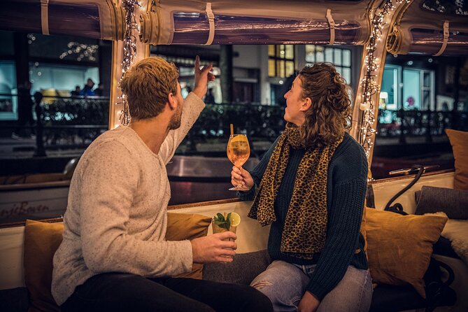 Amsterdam: 1-Hour Canal Cruise in the Evening - The canal ring and its grandest houses