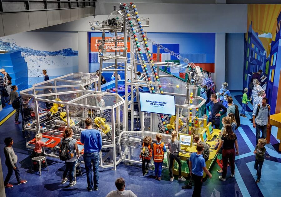 Amsterdam: 1-Hour Canal Cruise & NEMO Science Museum - What makes NEMO Science Museum worth your time
