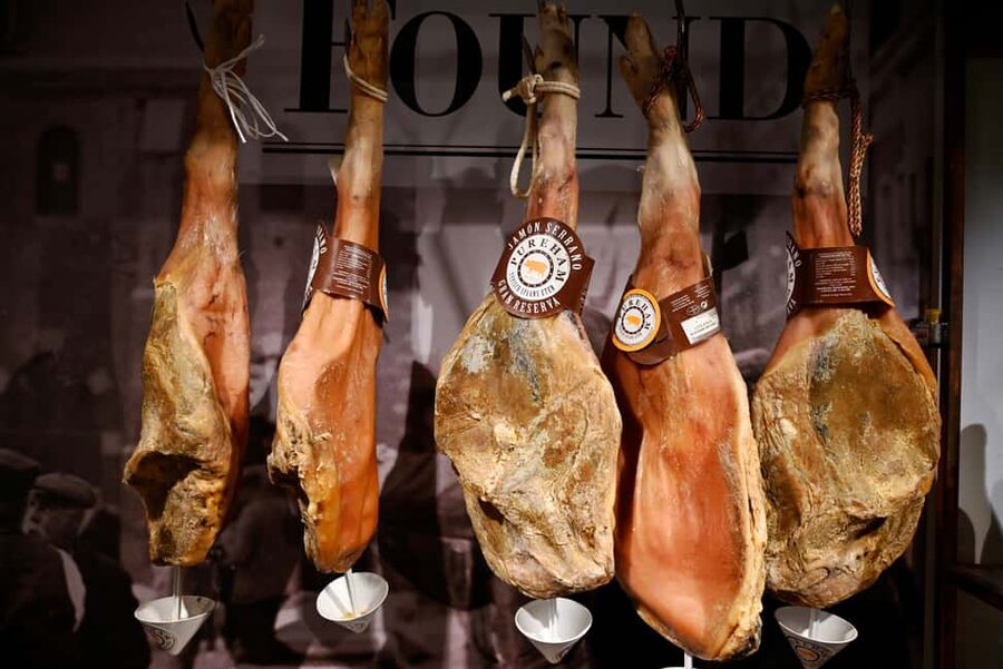 Amsterdam: 10 Tastings Guided Food Tour by UNESCO Canals - Is $101 a fair price?