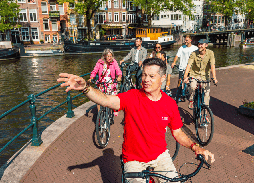 Amsterdam: 2.5-Hour Bike Tour - What the guides do well
