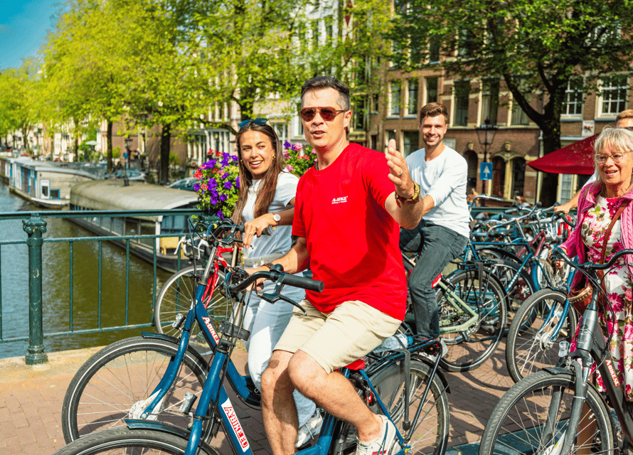 Amsterdam: 2.5-Hour Bike Tour - Starting near Central Station or Vondelpark