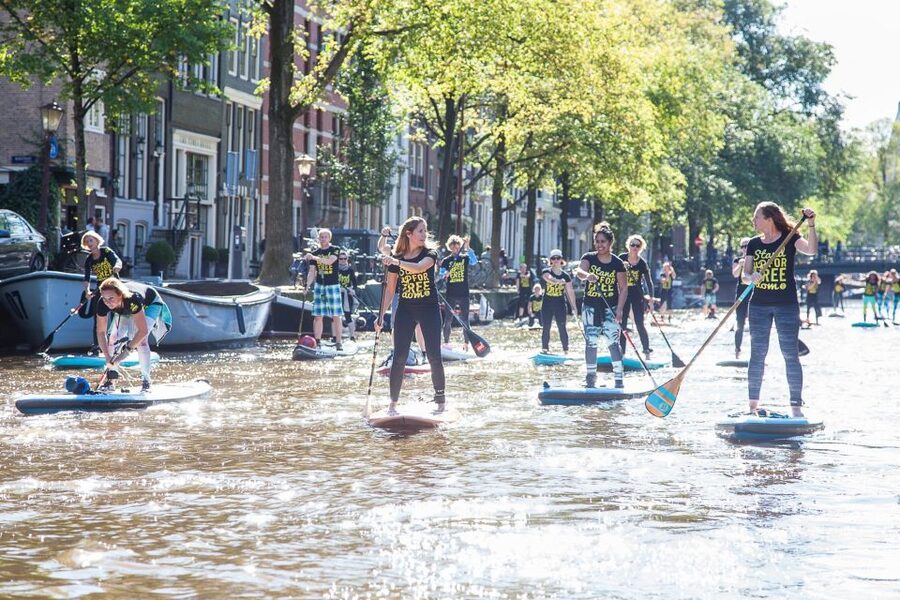 Amsterdam: 2-Hour Stand Up Paddle Board Tour - Who should book this paddle tour