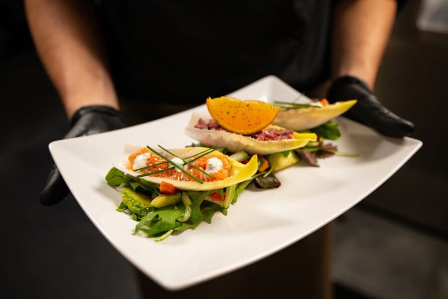 Amsterdam: 3 Course Dinner in the Dark - The service matters more than the menu