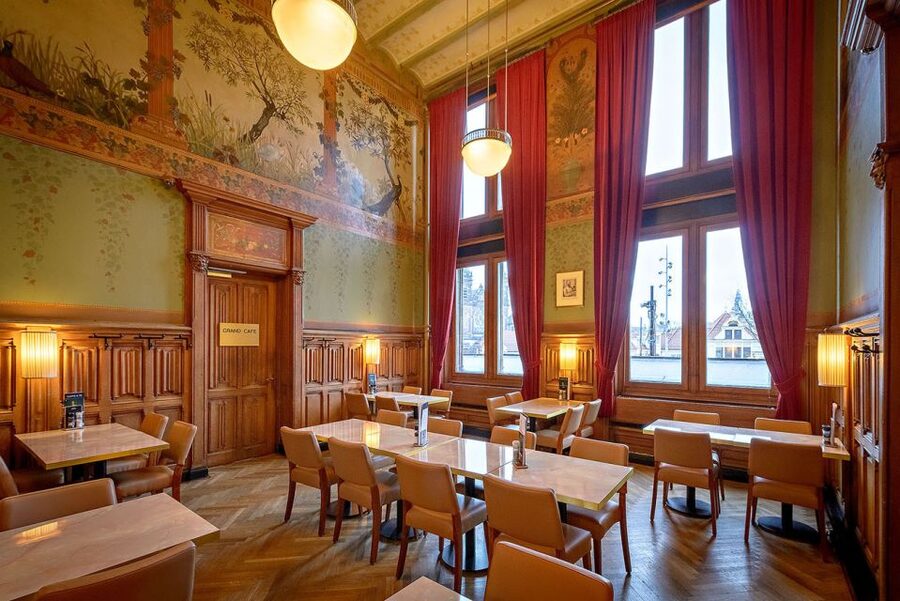 Amsterdam: 3-Course Meal in Historic 1st Class Waiting Rooms - Is $61 good value in Amsterdam?
