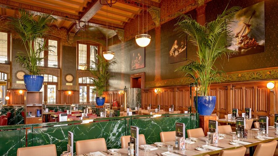 Amsterdam: 3-Course Meal in Historic 1st Class Waiting Rooms - Accessibility and practical arrival advice