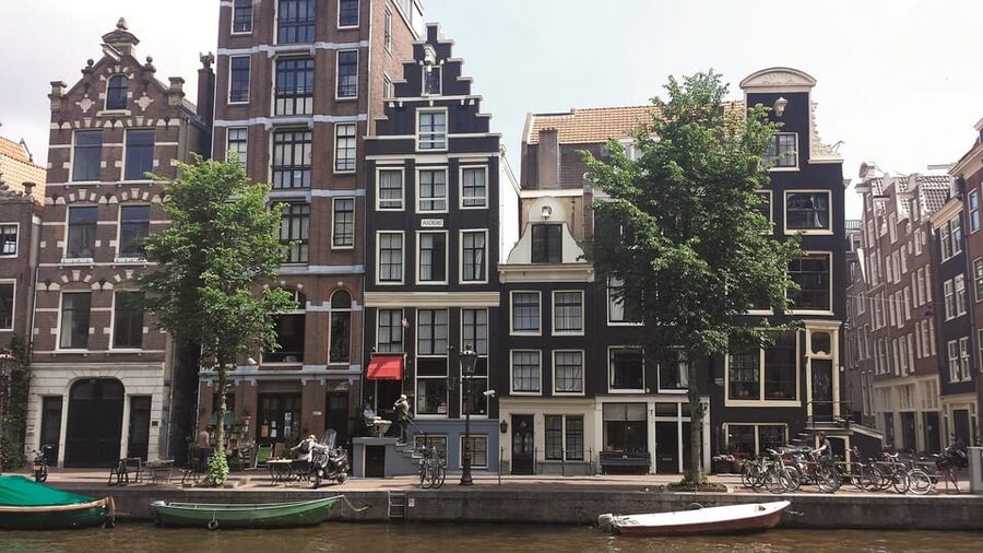 Amsterdam: 3-Hour Private Bike Tour of the City Center - Museum Quarter, Rijksmuseum, and Van Gogh Museum