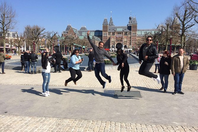 Amsterdam 3 hrs Bike Tour – live guide En/Fr/De/Nl/Sp - The Museum Quarter and Van Gogh Museum