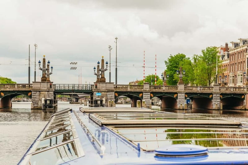 Amsterdam: 75 Minute City Canal Cruise with Audio Guide - Herengracht and the UNESCO-listed canal belt