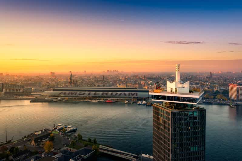 Amsterdam: A'DAM Lookout Entry Ticket with Burger - Choosing your burger at the Panorama Restaurant