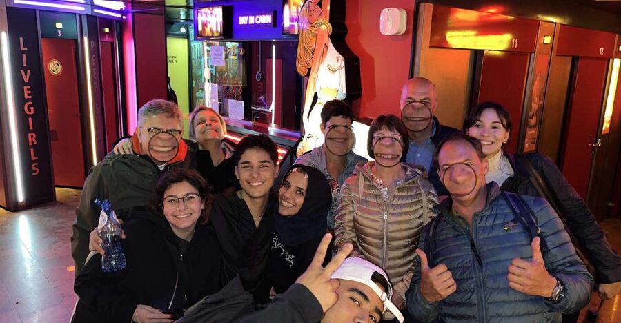 Amsterdam: After Dark Red Light District Tour - Returning to the red-lit windows