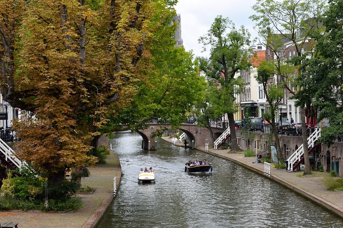 Amsterdam Airport Schiphol & Amsterdam City to Utrecht - How this compares with a regular taxi or train