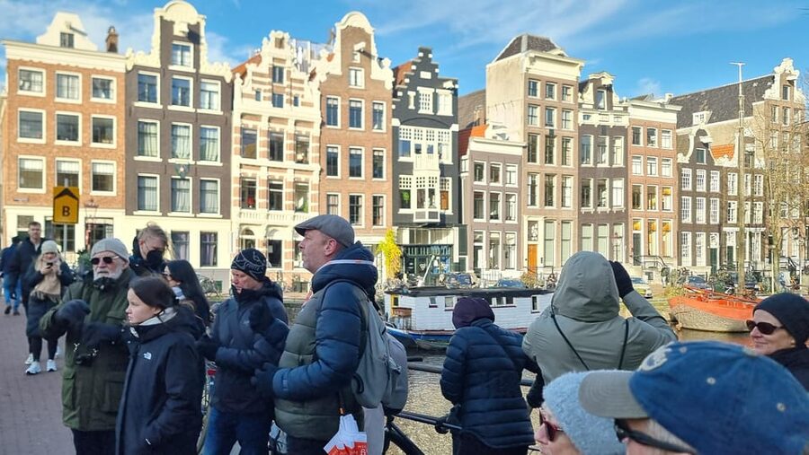 Amsterdam All In One Tour Walking Tour - Beurs van Berlage and the city built on water
