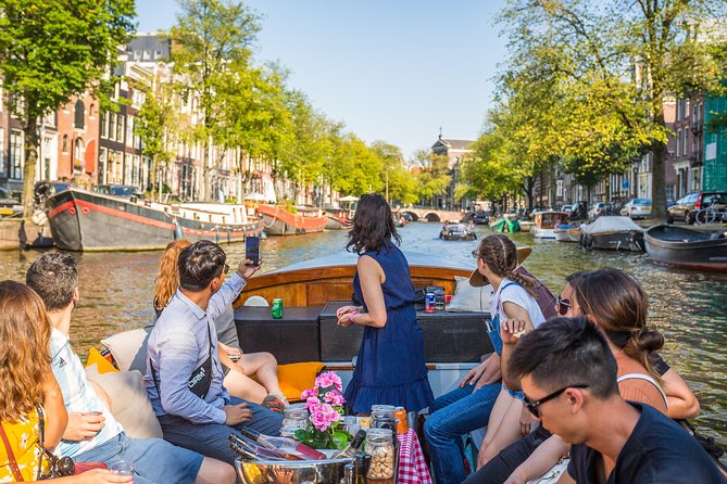 Amsterdam All-Inclusive 90-Minutes Heated Cruise by Captain Jack - Old Amsterdam, the Red Light District, and historic churches