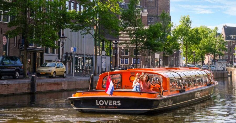 Amsterdam: Amsterdam Dungeon and Canal Cruise Entry Ticket - Key points to know before booking