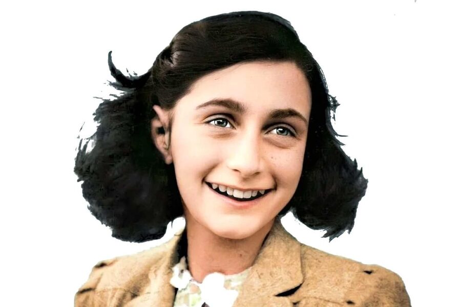 Amsterdam: Anne Frank Guided Small Group Walking Tour - Key points at a glance