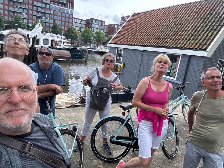 Amsterdam: Architektur Er-fahren - Following the water toward Amsterdam Central