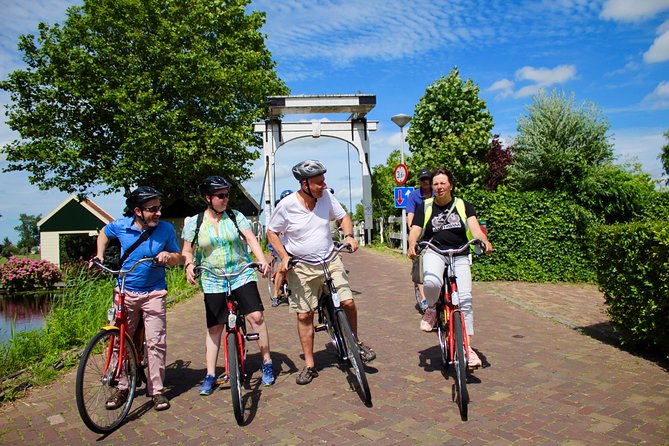 Amsterdam Bike Rental with free GPS narrated bike tour - Riding through the old city
