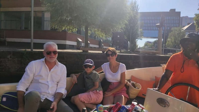 Amsterdam bike tour with a French-speaking guide local! - Haarlemmerbuurt and the route toward the Jordaan