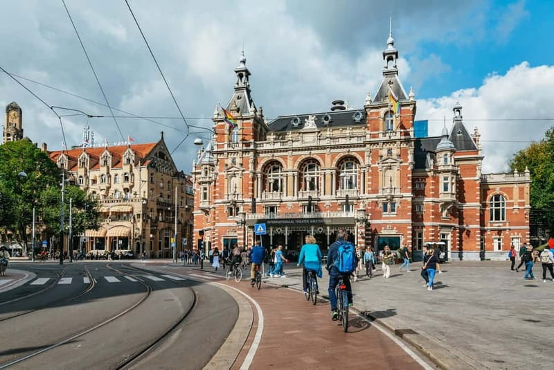 Amsterdam: Bike Tour with Optional Cruise in Small-Group - A quieter stretch through Vondelpark