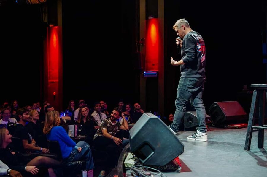 Amsterdam: ‘Boom Chicago’ English Comedy Show - Timing tips for Friday, Saturday, and Sunday