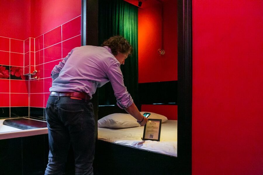 Amsterdam: Brothel Tour with Former Sex Worker - Meeting a guide with first-hand experience