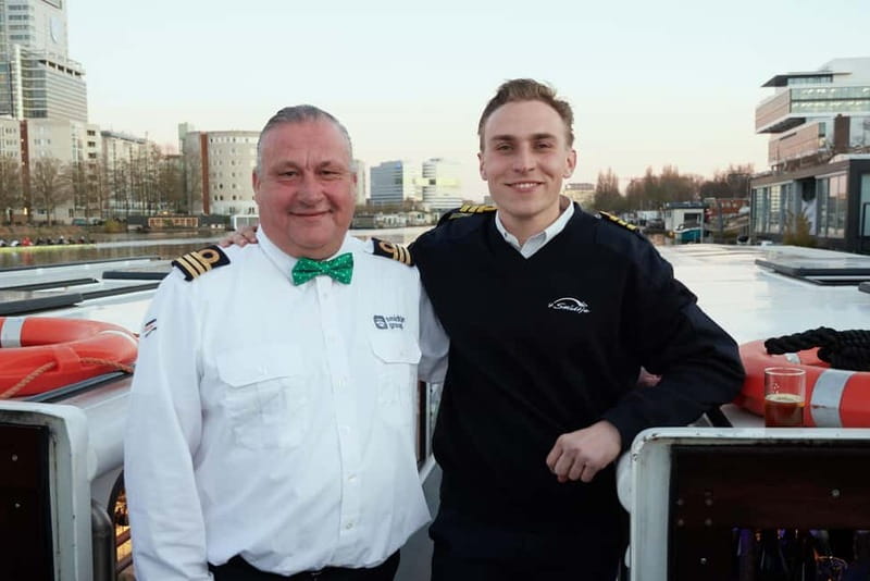 Amsterdam: Canal Cruise from Anne Frank Museum - The skipper and language choices