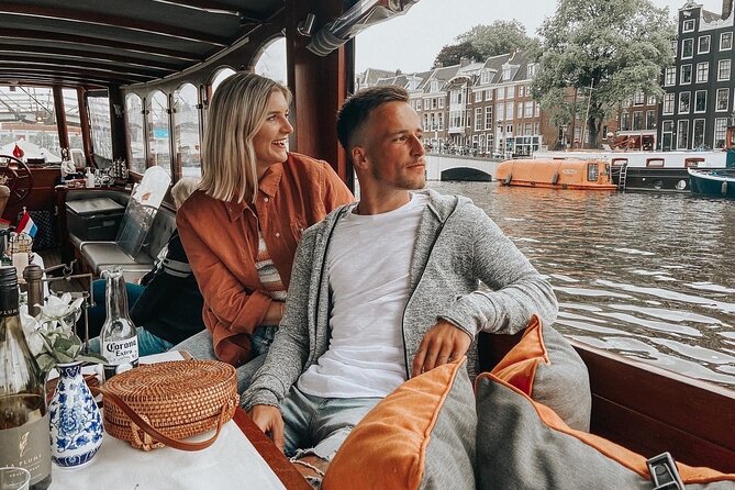 Amsterdam Canal Cruise in Classic Salon Boat With Drinks and Cheese - The reliability question