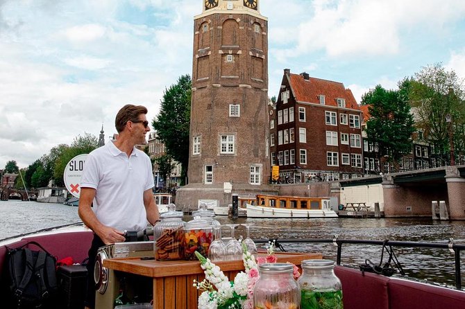 Amsterdam canal cruise in open boat – Guided tour - How to get the most from your hour