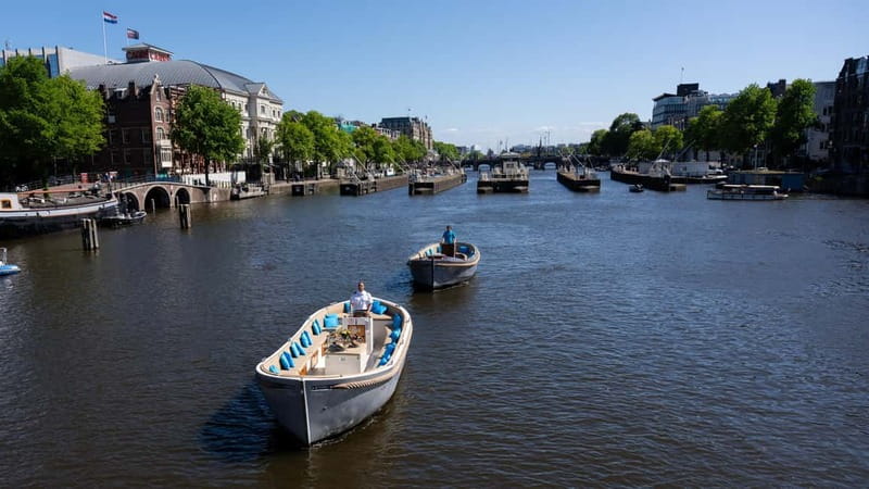 Amsterdam: Canal Cruise in Open Boat with Drink Option - Key points for your hour on the water