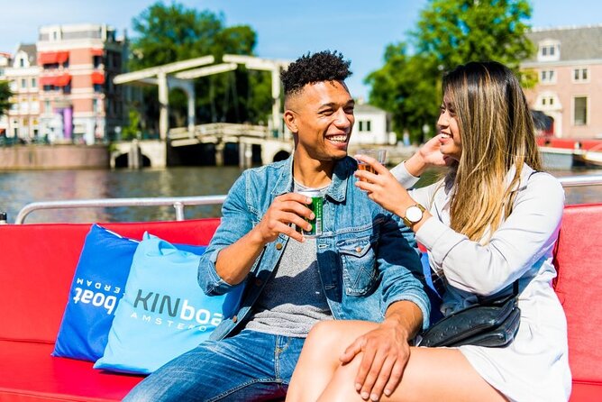 Amsterdam Canal Cruise in Open Boat with Unlimited Drinks Option - How much guiding should you expect?