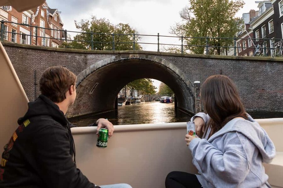 Amsterdam: Canal Cruise with Live Commentary & Audio Guide - Prinsengracht and the Anne Frank House