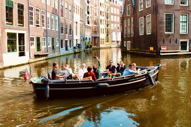 Amsterdam Canal Tour by Open Boat – 90 min Small Group Experience - The Seven Bridges Canal and Prinsengracht