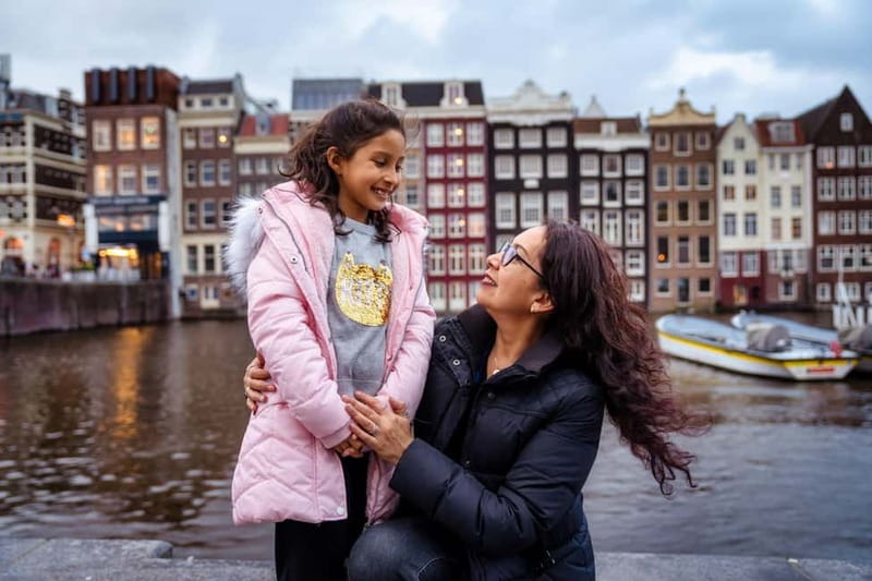 Amsterdam Canals Photoshoot: Private Solo, Family or Couples - Choosing the second location