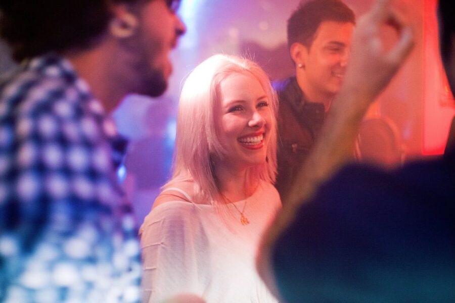 Amsterdam: City Center Bar Crawl and Nightlife Experience - The move between venues and the WhatsApp system