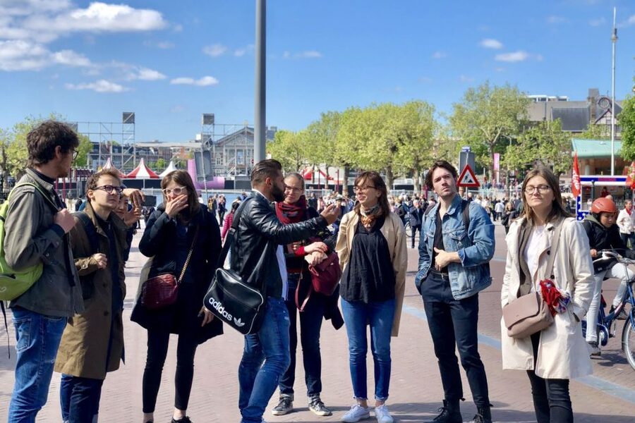 Amsterdam City Center Guided Walking Tour - 12 guests 2,5h - Zeedijk, Chinatown, and the church in the attic