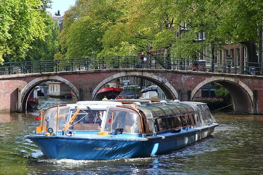 Amsterdam City Center Guided Walking Tour - 12 guests 2,5h - Oude Kerk and Nieuwmarkt’s old defenses