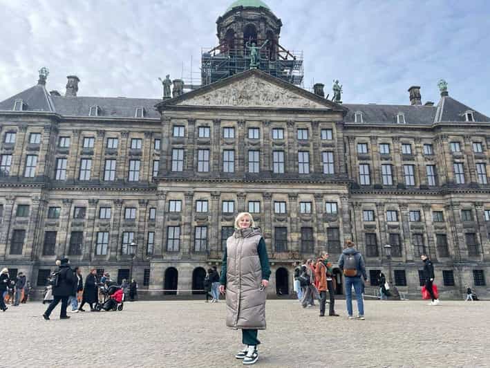 Amsterdam: City Highlights Walking Tour - The cheese tasting at Henri Willig