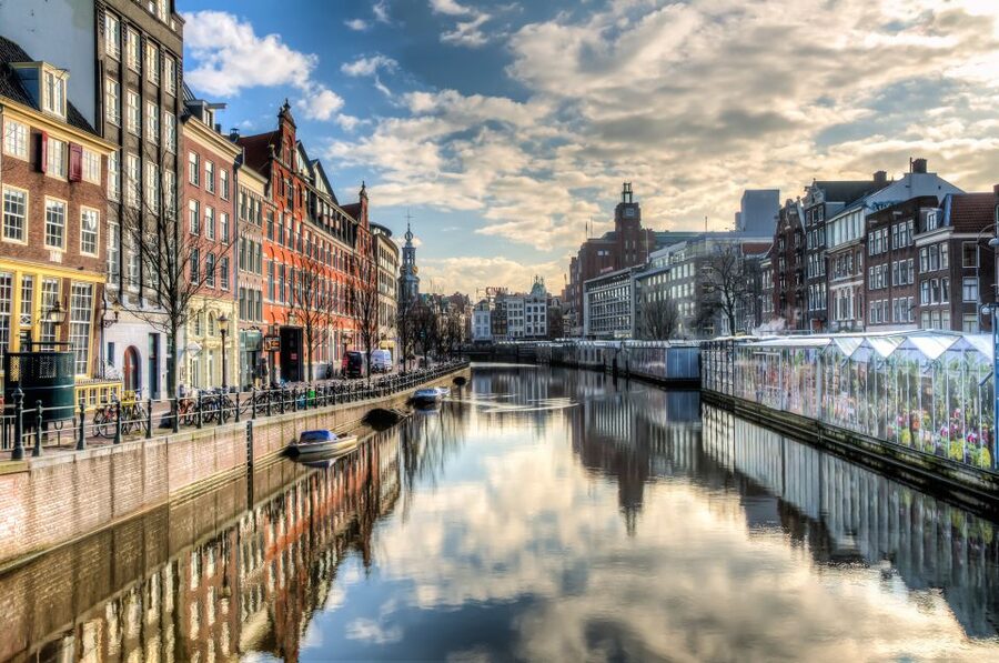 Amsterdam City walking tour - Dam Square and the Royal Palace