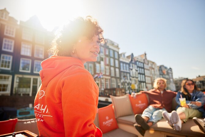Amsterdam Classic Saloon Boat Canal Cruise with Live Guide - Choosing Between the Open Boat and Classic Saloon