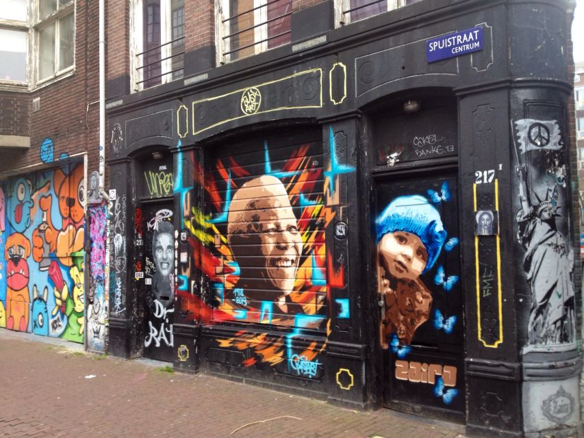 Amsterdam: Coffee Shops Walking Tour - Finding Amsterdam’s smallest alley