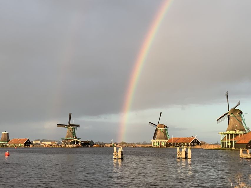 Amsterdam: Countryside Bike Tour and Zaanse Schans Windmills - The guide makes the difference