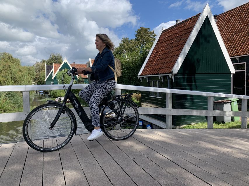 Amsterdam: Countryside Bike Tour and Zaanse Schans Windmills - Weather, fitness, and what to bring
