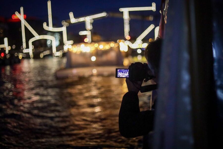 Amsterdam: Covered Canal Booze Cruise with Unlimited Drinks - Practical value at $18